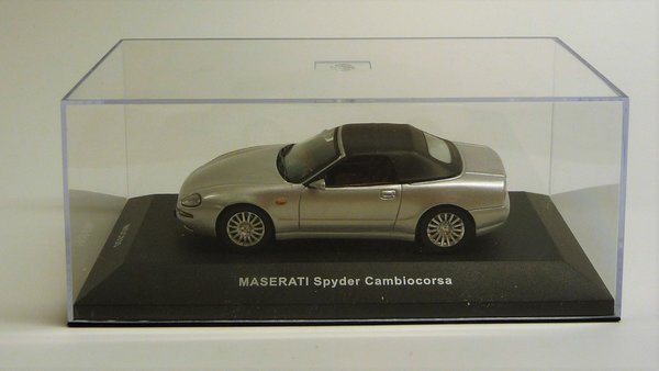 Maserati Spyder Cambiocorsa 2002 IXO MOC035 1/43
