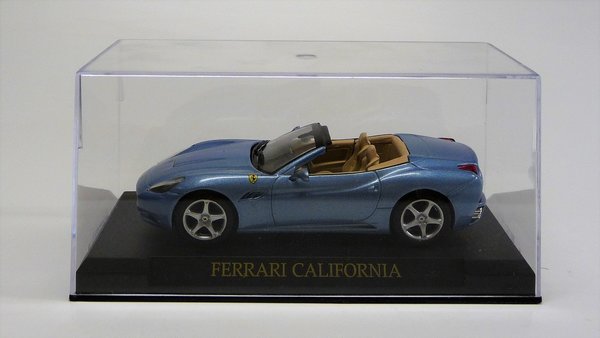 Ferrari California Altaya 0010 in Vitrine 1/43