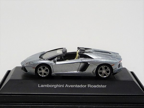 Lamborghini Aventador Roadster silber Schuco 26084 1/87