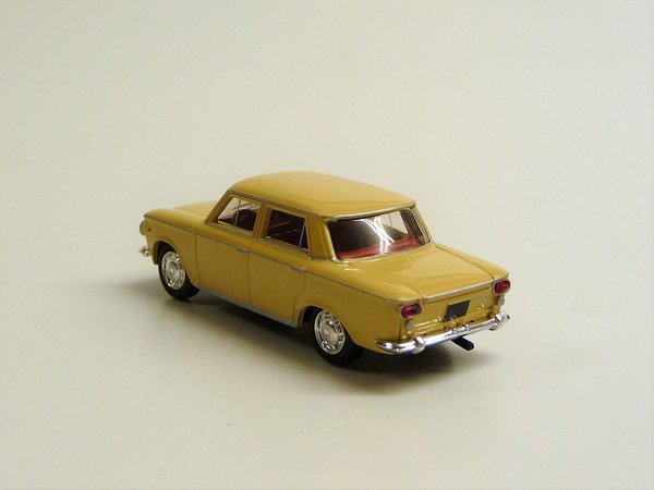 Fiat 1300 beige Brekina  22302 1/87