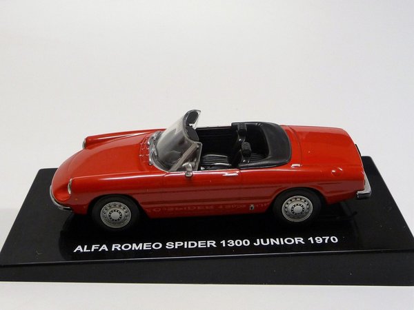 Alfa Romeo Spider 1300 Junior rot DeAgostini 1/43