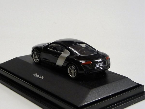 Audi R8 schwarz Schuco 257133 1/87